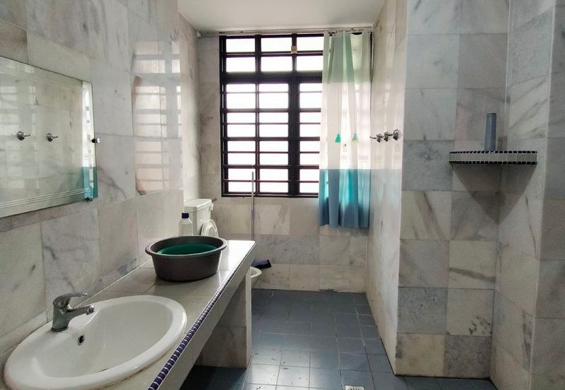 SL 2, Bandar Sungai Long