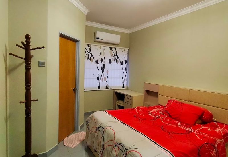 SL 2, Bandar Sungai Long