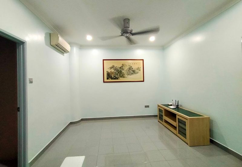 SL 2, Bandar Sungai Long