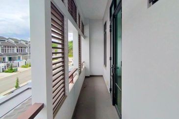 Cradleton @ Eco Majestic