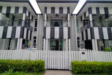 Mellowood @ Eco Majestic