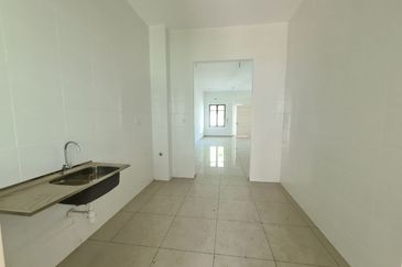 Cradleton @ Eco Majestic