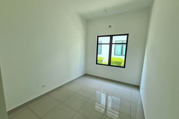 Cradleton @ Eco Majestic