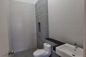 Cradleton @ Eco Majestic