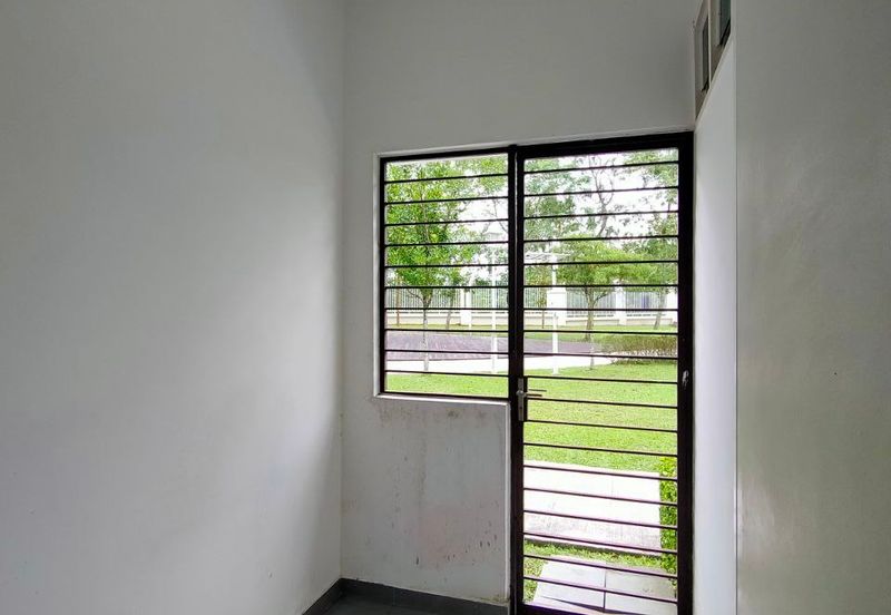 Cradleton @ Eco Majestic