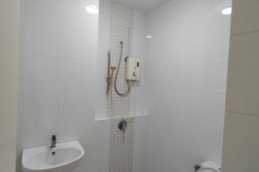 Cradleton @ Eco Majestic