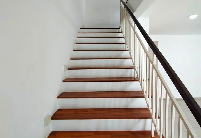 Cradleton @ Eco Majestic