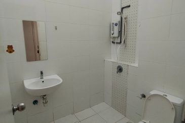 Cradleton @ Eco Majestic