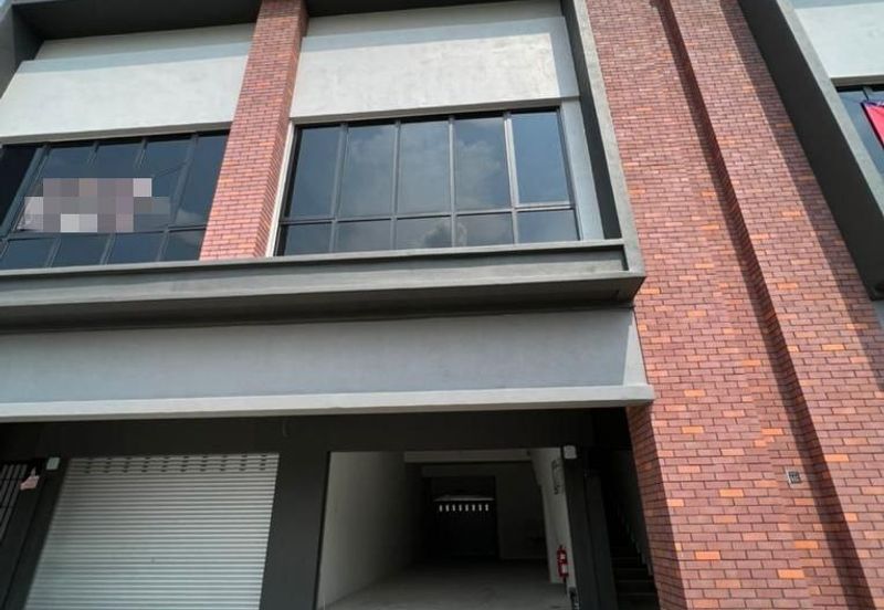 Baris Place @ Setia Mayuri