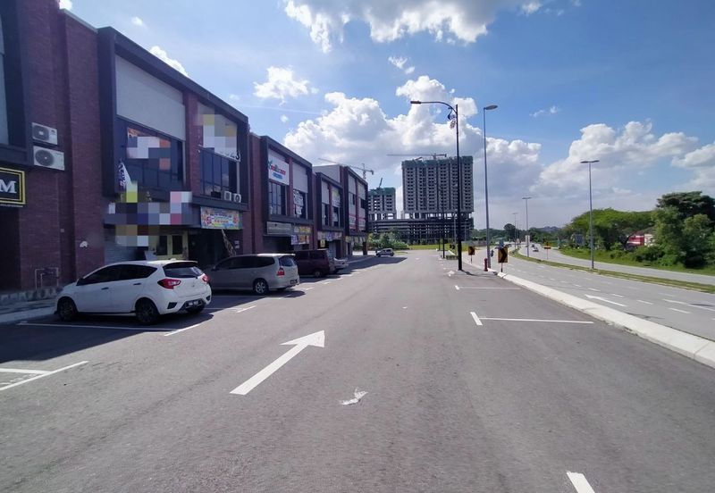 Baris Place @ Setia Mayuri