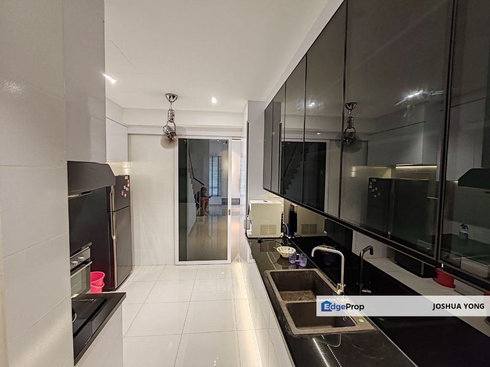 Tenderfields @ Eco Majestic, Fully Furnished Samart Home for Sale , Selangor, Semenyih