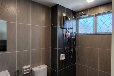 Eco Mutiara Semenyih, Semenyih Near Tendby International School & Ecohill Walk mall for SALE