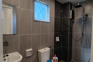 Eco Mutiara Semenyih, Semenyih Near Tendby International School & Ecohill Walk mall for SALE