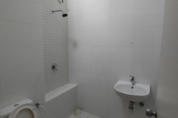 Cradleton @ Eco Majestic