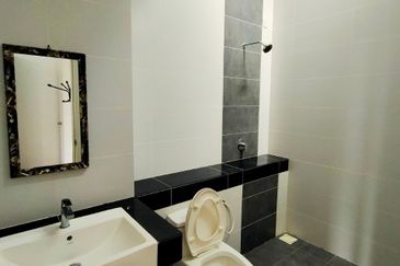 Cradleton @ Eco Majestic