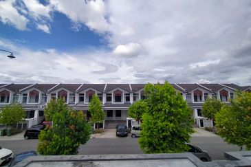 Cradleton @ Eco Majestic