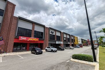 Baris Place @ Setia Mayuri