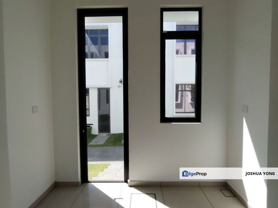 Mellowood,Eco Majestic, Semenyih @ Brand New & Open facing 2 Sotrey House for SALE, Selangor, Semenyih