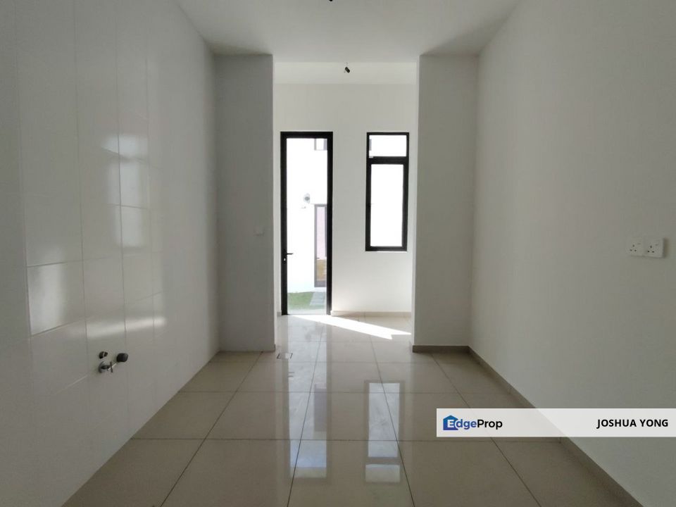 Mellowood,Eco Majestic, Semenyih @ Brand New & Open facing 2 Sotrey House for SALE, Selangor, Semenyih
