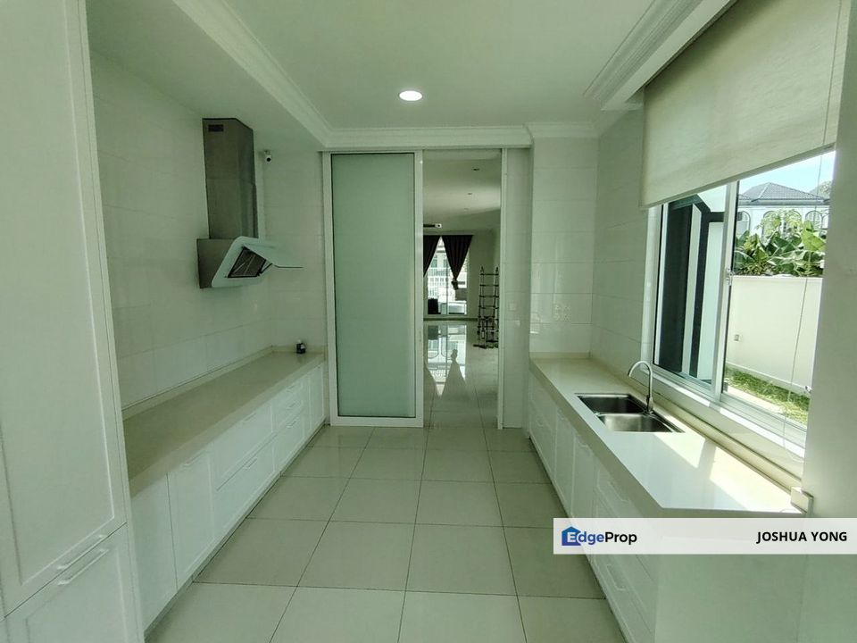 Merrydale,Eco Majestic Semenyih End Lot 35x70 Renovated House for Sale , Selangor, Semenyih