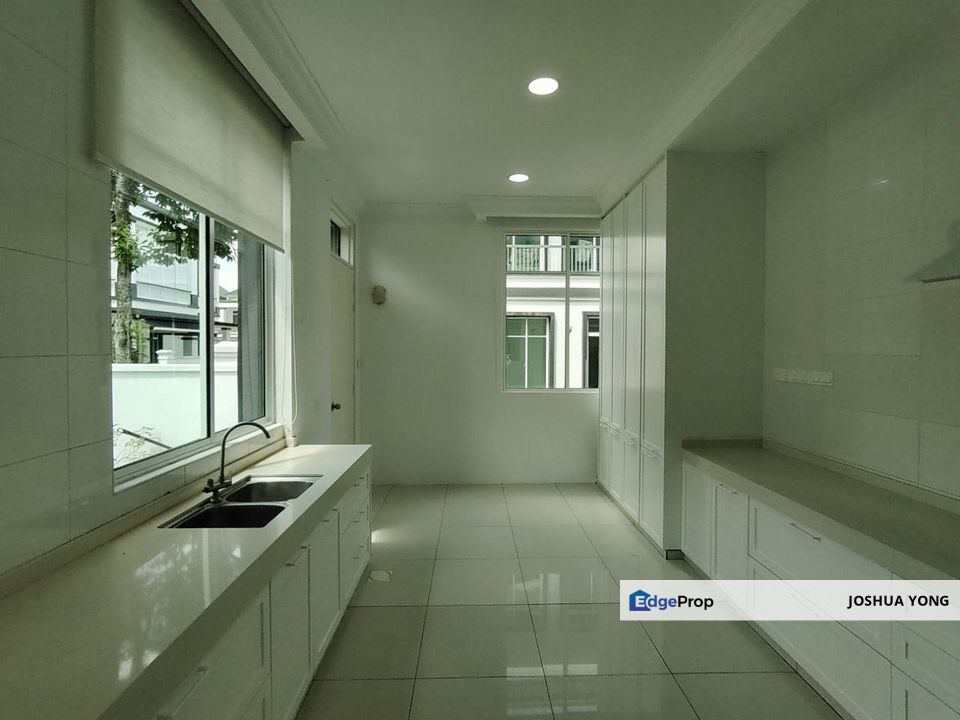 Merrydale,Eco Majestic Semenyih End Lot 35x70 Renovated House for Sale , Selangor, Semenyih