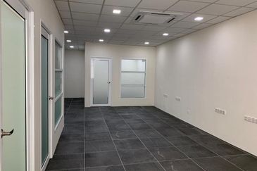 翻新办公室出租, 蒲种 Bandar Putri 2