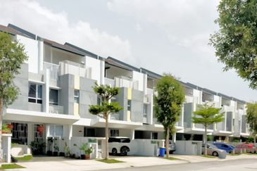 Tropicana Aman Bayan Residences