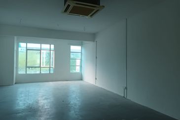 Bandar Tun Hussein Onn