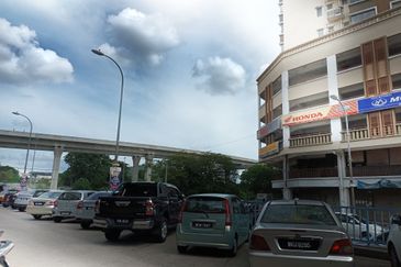 Taman Sungai Besi