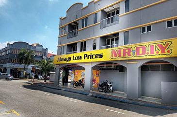 1st & 2nd Floor CORNER shop-office @ Bandar Damai Perdana, Cheras for RENT 