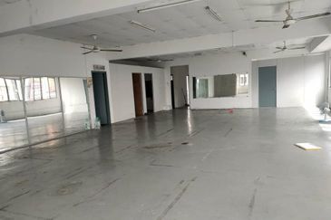 1st & 2nd Floor CORNER shop-office @ Bandar Damai Perdana, Cheras for RENT 