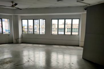 1st & 2nd Floor CORNER shop-office @ Bandar Damai Perdana, Cheras for RENT 