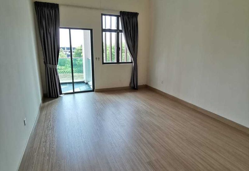 Taman Nusaputra Timur