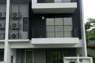 Andana Villa @ D'Alpinia