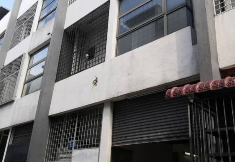 The Trillium @Lake Fields