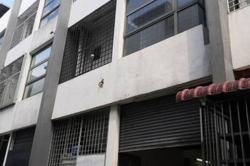 The Trillium @Lake Fields