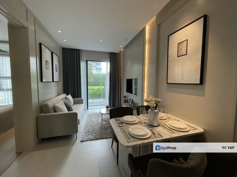 2 mins walking to LRT Station , Kuala Lumpur, Pantai Dalam/Kerinchi