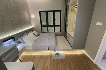 Right next to IOI Mall !! Walking distance