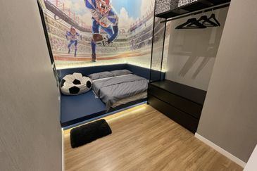 Right next to IOI Mall !! Walking distance