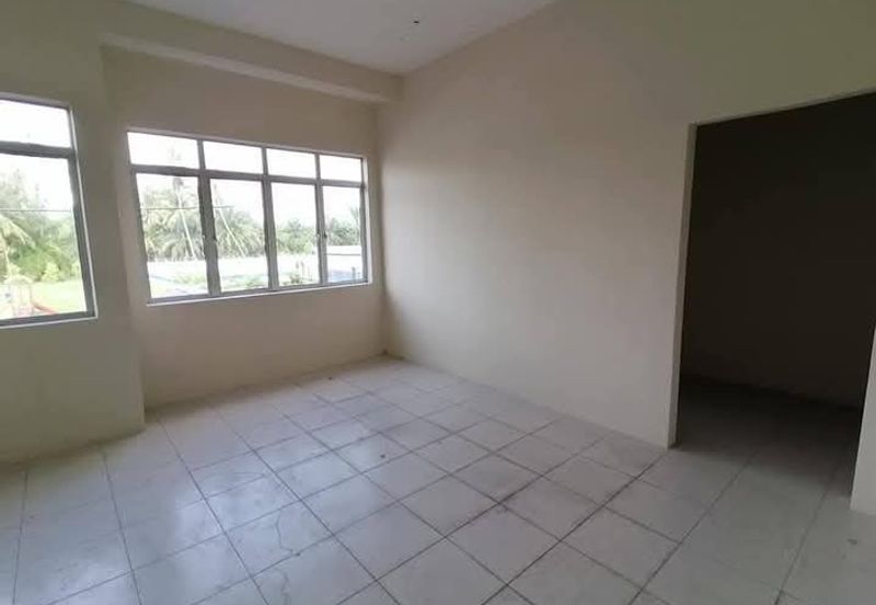 Taman Baiduri, Sabak Bernam