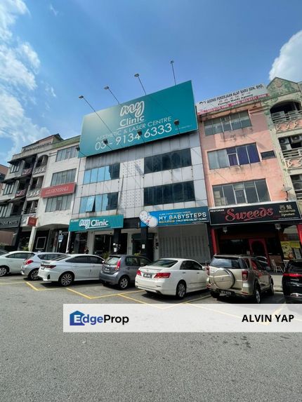 FACING MAIN ROAD Taman Sri Bahtera, high traffic area, Kuala Lumpur, Cheras