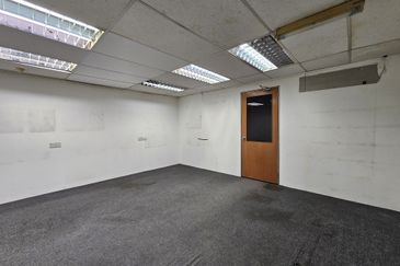 Plaza Dwitasik, Bandar Sri Permaisuri