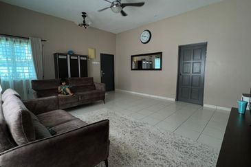 HOT DEAL! Semi Detached House at Taman Desa Salak Pekerti, Salak Tinggi, Sepang for SALE!