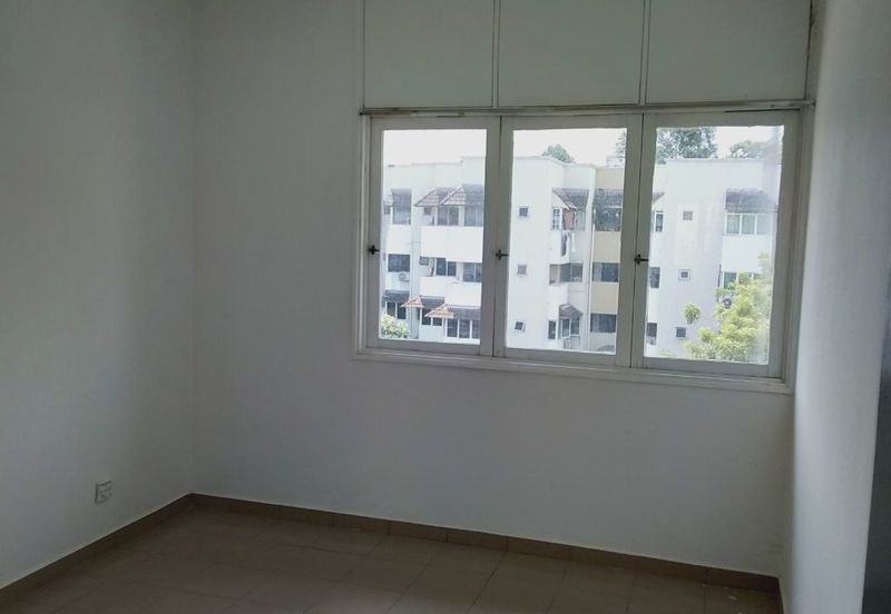 HOT DEAL! Block C Desa Pandan, K. Lumpur for Sale!