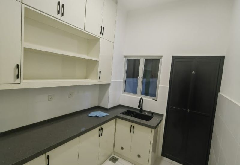 Double Storey Link House, Lake Villa Casawood Cybersouth, Dengkil for Rent!