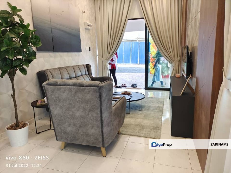 RUMAH BARU!CORNER LOT! RUMAH TERES FURNISHED! TAMAN MAWAR EHSAN UNTUK DIJUAL!, Negeri Sembilan, Rembau