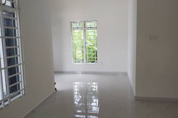 New Bungalow Single Storey, Desa Putra Sg. Merab for  Rent!