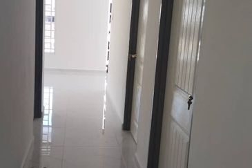 New Bungalow Single Storey, Desa Putra Sg. Merab for  Rent!