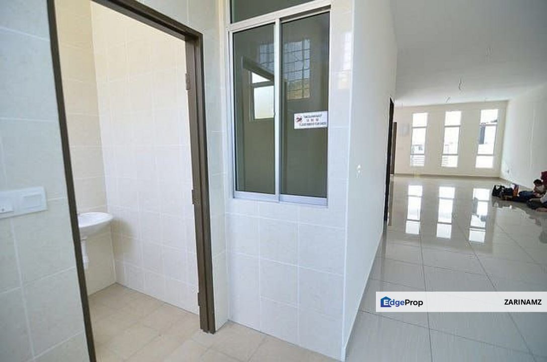 HOT DEAL! Facing Open! Double Storey Terrace House at Bangi Avenue for RENT!, Selangor, Bangi