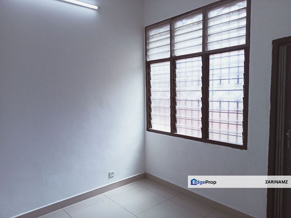 Double Storey Terrace House Seksyen 4 Bandar Baru Bangi Facing Open for Sale!, Selangor, Bangi
